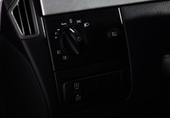 Подержанный автомобиль Mercedes-Benz Viano 2012 года (12 фото)