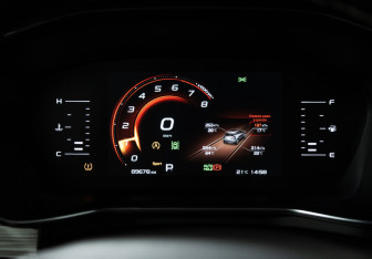 Подержанный автомобиль Geely Atlas Pro 2023 года (12 фото)