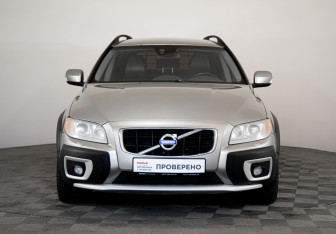 Подержанный автомобиль Volvo XC70 2012 года (2 фото)