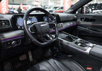 Подержанный автомобиль Jaecoo J8 2024 года (15 фото)
