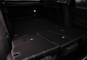 Подержанный автомобиль Land Rover Range Rover Velar 2018 года (30 фото)