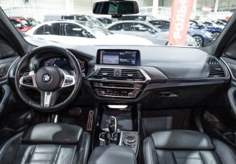 Подержанный автомобиль BMW X3 2019 года (13 фото)