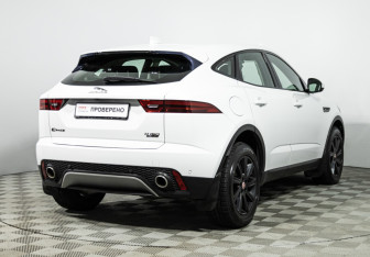 Подержанный автомобиль Jaguar E-Pace 2018 года (5 фото)