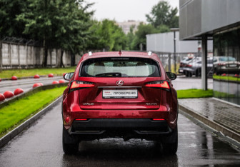Подержанный автомобиль Lexus NX 2017 года (7 фото)