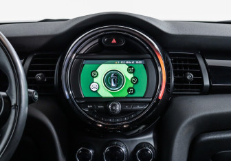 Подержанный автомобиль MINI Hatch 2019 года (12 фото)