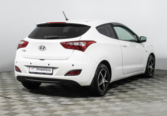 Подержанный автомобиль Hyundai i30 Hatchback 2013 года (5 фото)