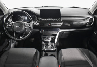 Подержанный автомобиль Kia Seltos 2021 года (13 фото)