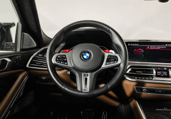 Подержанный автомобиль BMW X6 M 2020 года (15 фото)