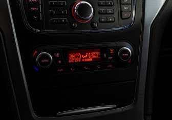 Подержанный автомобиль Ford Mondeo Sedan 2013 года (14 фото)