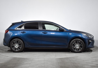 Подержанный автомобиль Kia Ceed Hatchback 2018 года (4 фото)