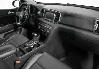 Подержанный автомобиль Kia Sportage 2018 года (13 фото)