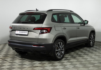 Подержанный автомобиль Skoda Karoq 2020 года (5 фото)