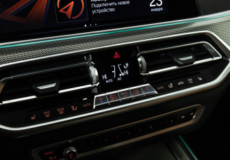 Подержанный автомобиль BMW X5 2019 года (22 фото)