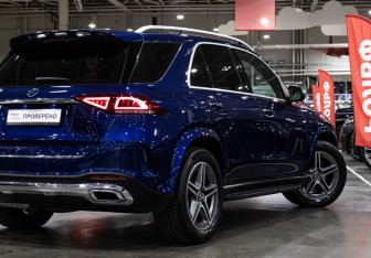 Подержанный автомобиль Mercedes-Benz GLE 2019 года (8 фото)