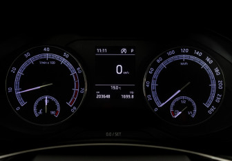 Подержанный автомобиль Skoda Karoq 2020 года (20 фото)