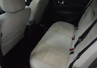 Подержанный автомобиль Nissan Qashqai 2017 года (11 фото)