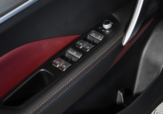 Подержанный автомобиль Geely Coolray 2022 года (10 фото)