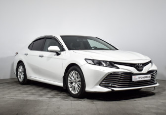 Подержанный автомобиль Toyota Camry Sedan 2018 года (3 фото)