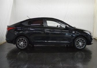 Подержанный автомобиль Hyundai Solaris Sedan 2018 года (4 фото)