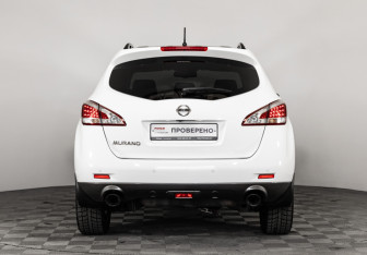 Подержанный автомобиль Nissan Murano Suv 2015 года (7 фото)