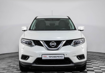 Подержанный автомобиль Nissan X-Trail 2016 года (2 фото)