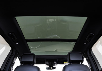 Подержанный автомобиль Volkswagen Touareg 2019 года (33 фото)