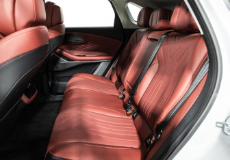 Подержанный автомобиль Exeed RX 2023 года (10 фото)