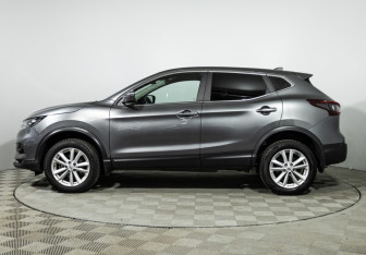 Подержанный автомобиль Nissan Qashqai 2021 года (8 фото)