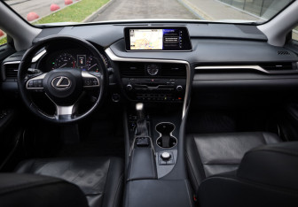 Подержанный автомобиль Lexus RX 2016 года (8 фото)