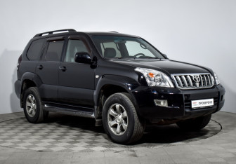 Подержанный автомобиль Toyota Land Cruiser Prado 2007 года (3 фото)