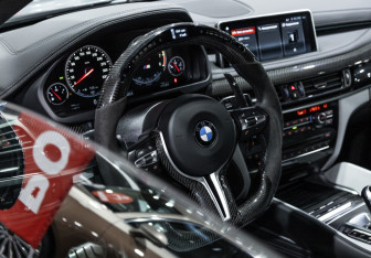 Подержанный автомобиль BMW X6 M 2017 года (22 фото)