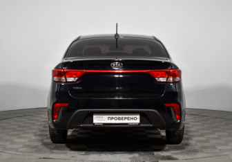 Подержанный автомобиль Kia Rio Sedan 2019 года (6 фото)
