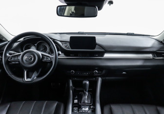 Подержанный автомобиль Mazda 6 Sedan 2019 года (12 фото)