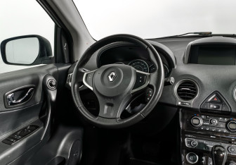 Подержанный автомобиль Renault Koleos 2014 года (16 фото)