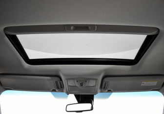 Подержанный автомобиль Nissan Patrol 2014 года (23 фото)