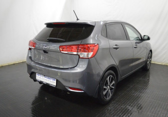 Подержанный автомобиль Kia Rio Hatchback 2016 года (5 фото)