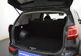 Подержанный автомобиль Kia Sportage 2012 года (14 фото)