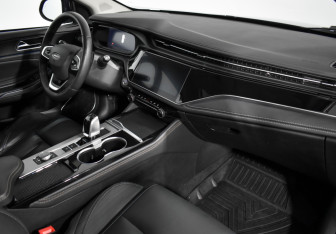 Подержанный автомобиль Omoda S5 2023 года (15 фото)