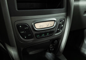 Подержанный автомобиль Hyundai Santa Fe 2007 года (15 фото)