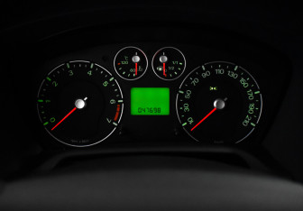 Подержанный автомобиль Ford Fusion 2008 года (18 фото)