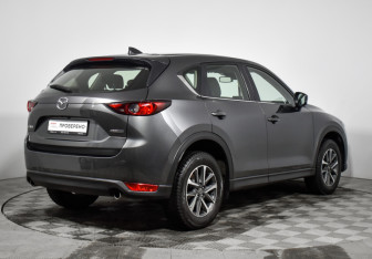 Подержанный автомобиль Mazda CX-5 2020 года (5 фото)