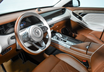 Подержанный автомобиль Voyah Free 2022 года (9 фото)