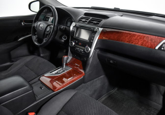 Подержанный автомобиль Toyota Camry Sedan 2013 года (10 фото)