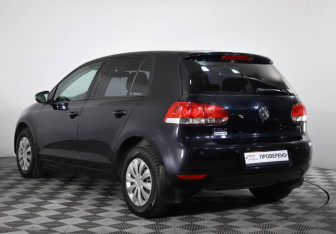 Подержанный автомобиль Volkswagen Golf Hatchback 2009 года (6 фото)