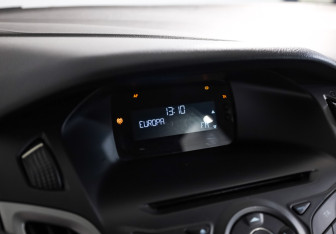 Подержанный автомобиль Ford Focus Hatchback 2013 года (15 фото)