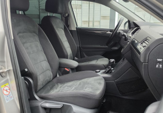 Подержанный автомобиль Volkswagen Tiguan 2019 года (13 фото)