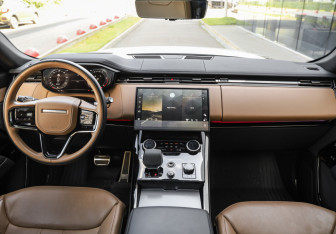 Подержанный автомобиль Land Rover Range Rover Sport 2022 года (13 фото)