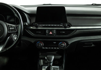 Подержанный автомобиль Kia Cerato Sedan 2020 года (14 фото)