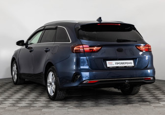 Подержанный автомобиль Kia Ceed Wagon 2019 года (7 фото)