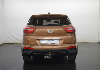 Подержанный автомобиль Hyundai Creta 2017 года (6 фото)